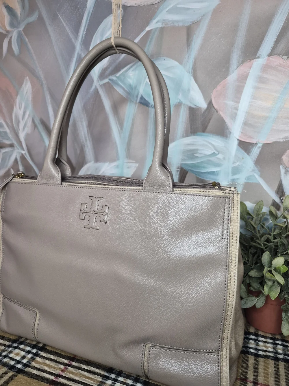 Tory Burch tory burch